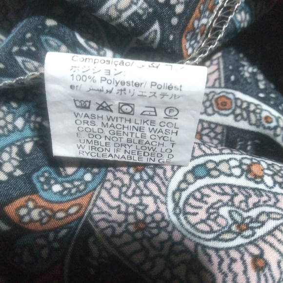 Cream Cold-Shoulder Paisley Print Dress - Picture 2 of 5